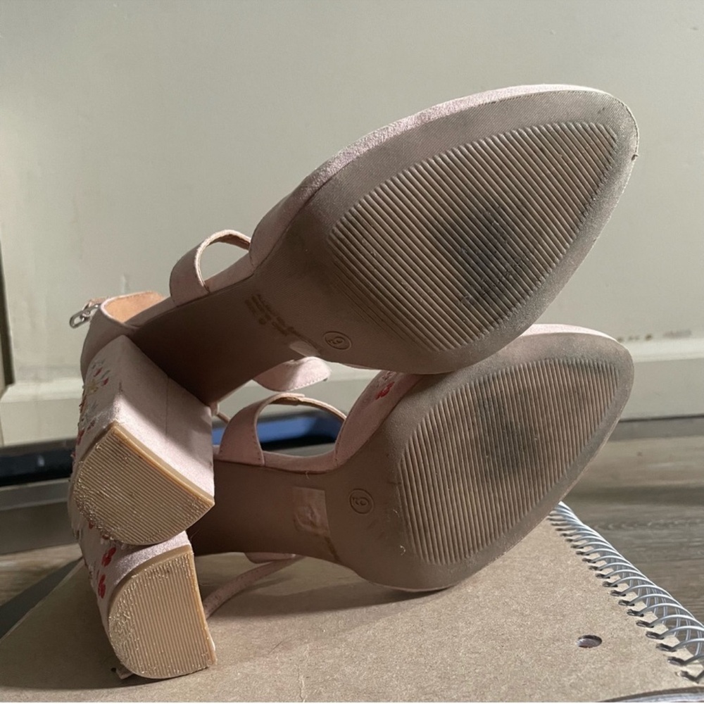 Wild Diva Blush Floral Embroidered Heels - Picture 6 of 6